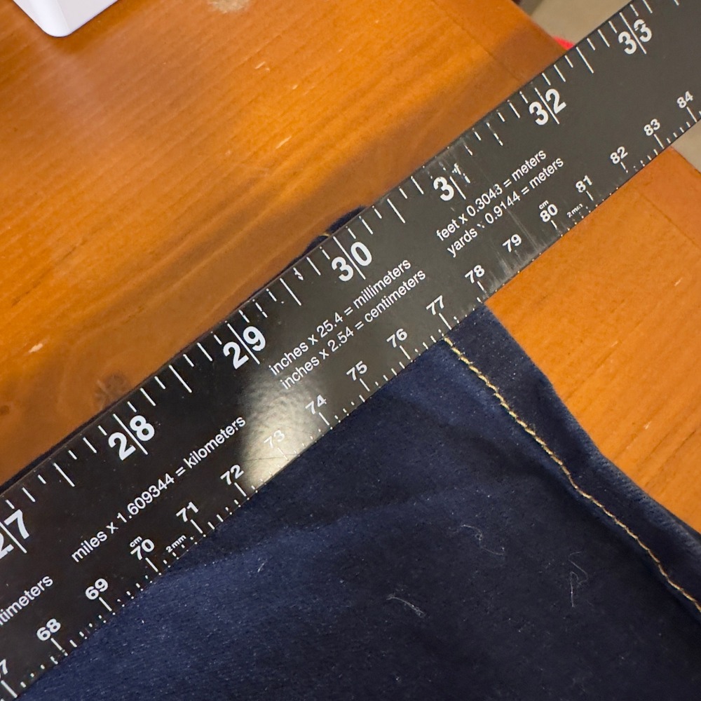 Levi's 312 Shaping Slim Jeans Womens 30 Dark Wash Indigo Denim Casual Mid Rise - Picture 5 of 6